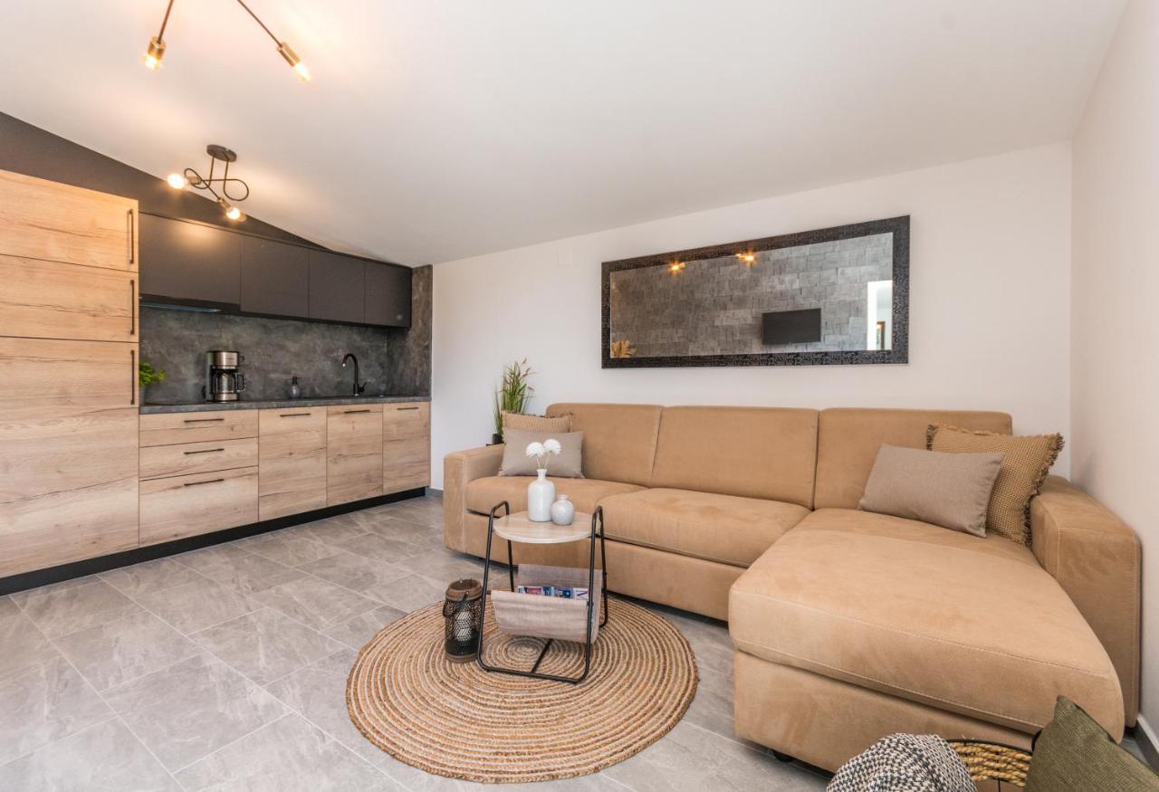 Marilu Luxury Apartments Drage Exterior photo